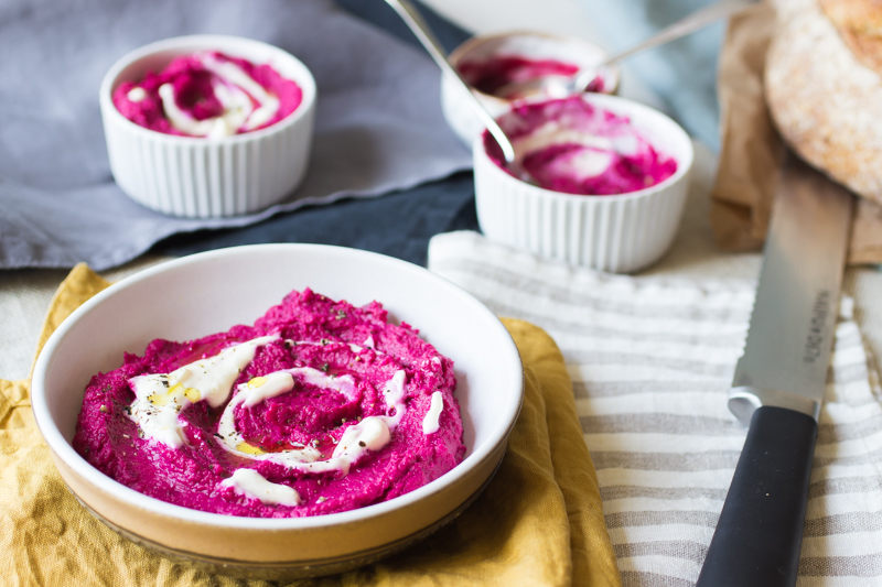 Baby beetroot hummus