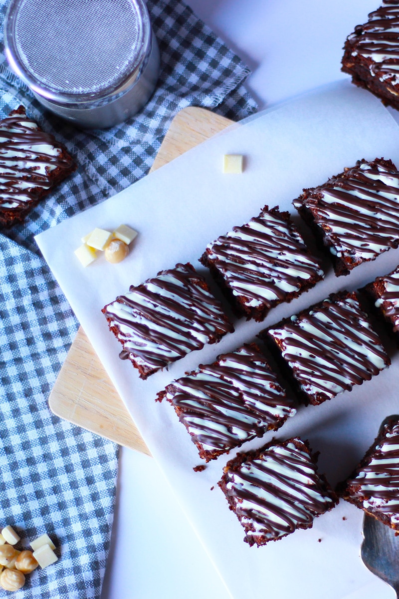 chocolate brownies with hazelnut