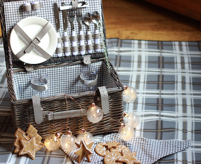 gingerbread picnic