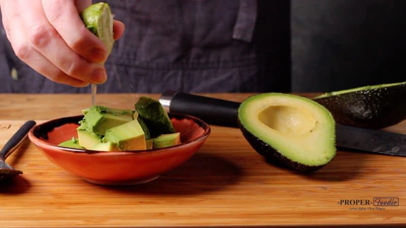 how to keep cut avocado fresh