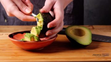 how to slice avocado